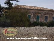 Case e ville in vendita di 580 m² in Via Modica Ispica
