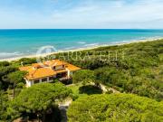 Case e ville in vendita di 589 m² in Via Roma, 14