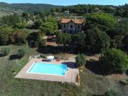 Case e ville in vendita di 596 m²