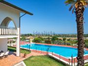 Case e ville in vendita di 596 m² in Via Panoramica, 2