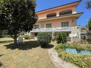 Case e ville in vendita di 600 m²