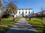 Case e ville in vendita di 600 m² in Via Giuseppe Di...