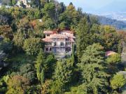 Case e ville in vendita di 600 m² in Via Vetta