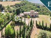 Case e ville in vendita di 605 m²