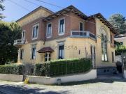 Case e ville in vendita di 615 m² in Via delle Ville, 9