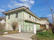 Case e ville in vendita di 623 m² in Via Alba, 16