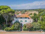 Case e ville in vendita di 625 m² in Via Gorizia
