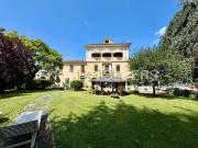 Case e ville in vendita di 626 m²