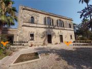 Case e ville in vendita di 627 m² in Via Madonna di Leuca, 4