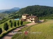 Case e ville in vendita di 628 m²