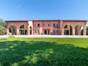 Case e ville in vendita di 630 m² in Via D. Alighieri, 31