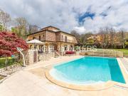 Case e ville in vendita di 641 m² in Viale dei Tigli