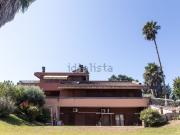 Case e ville in vendita di 649 m² in Via Capranica