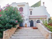 Case e ville in vendita di 650 m² in Corso Alcide de Gasperi