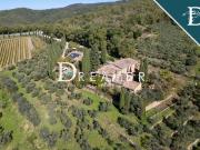 Case e ville in vendita di 650 m² in Via Aldo Moro, 33