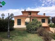 Case e ville in vendita di 650 m² in Via Colle della...