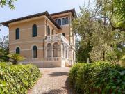 Case e ville in vendita di 650 m² in Via per Corte Po&apos