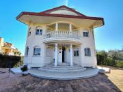 Case e ville in vendita di 655 m² in Via Brigata Maiella