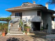 Case e ville in vendita di 658 m²