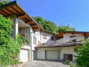 Case e ville in vendita di 660 m² in Via dei Frassini