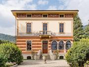 Case e ville in vendita di 661 m² in Viale delle Magnolie