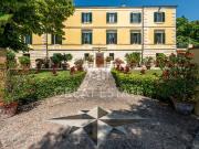 Case e ville in vendita di 662 m² in Via Pietro Nenni