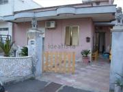Case e ville in vendita di 670 m² in Via Antico Francesco