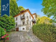 Case e ville in vendita di 671 m²