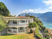 Case e ville in vendita di 676 m² in Via delle Robinie