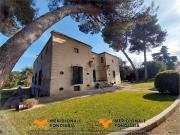 Case e ville in vendita di 680 m² in Via Maglie