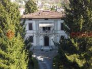 Case e ville in vendita di 680 m² in Via Nazionale, 146