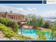 Case e ville in vendita di 691 m² in Via Monte Albano, 9