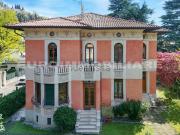 Case e ville in vendita di 696 m² in Via Gabriele D&apos...