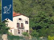 Case e ville in vendita di 700 m²