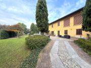 Case e ville in vendita di 700 m² in Via Vignola, 24