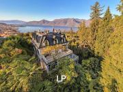 Case e ville in vendita di 703 m² in Via Lugano, 21