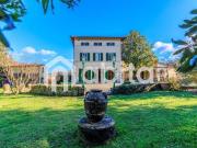 Case e ville in vendita di 730 m² in Via San Salvatore