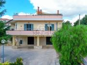 Case e ville in vendita di 736 m² in Via San Magno, 46