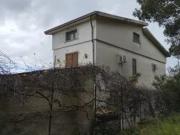 Case e ville in vendita di 740 m² in Contrada Montagna...