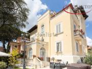 Case e ville in vendita di 742 m² in Via di Sant&apos...