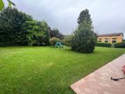 Case e ville in vendita di 743 m² in Strada Statale Goitese
