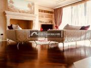 Case e ville in vendita di 750 m²