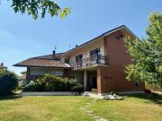 Case e ville in vendita di 750 m² in Via Poirino, 397