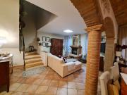 Case e ville in vendita di 781 m²