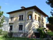 Case e ville in vendita di 785 m² in Via IV Novembre