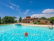 Case e ville in vendita di 794 m²