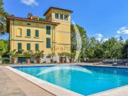 Case e ville in vendita di 800 m²