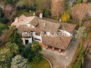 Case e ville in vendita di 800 m² in Via Alessandro Argiolas