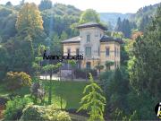 Case e ville in vendita di 800 m² in Via Bono Lamberti