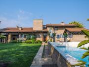 Case e ville in vendita di 800 m² in Via Firenze, 73